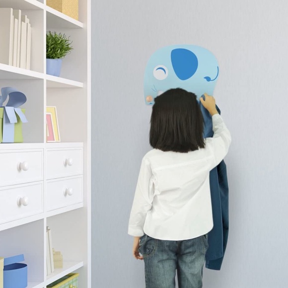 Imagination Generation Wooden Elephant Kids Clothing Rack - Picture 3 of 10